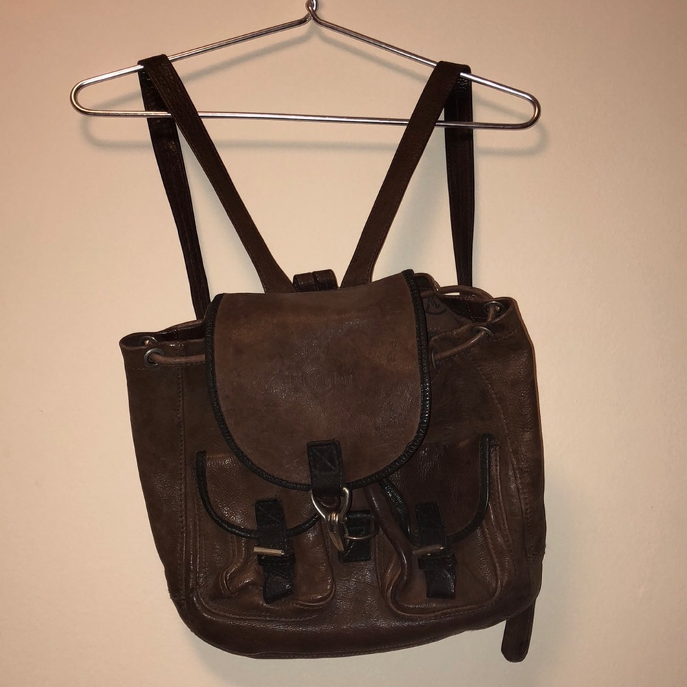 Vintage leather backpack - Picture 1 of 4
